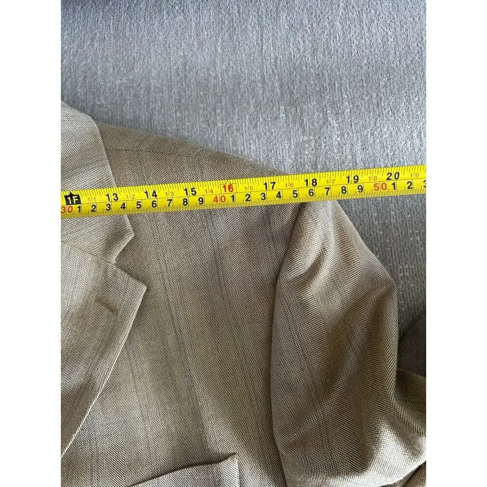 Lauren Ralph Beige Lauren Silk Wool Blazer  Size 44S Preppy Old Money